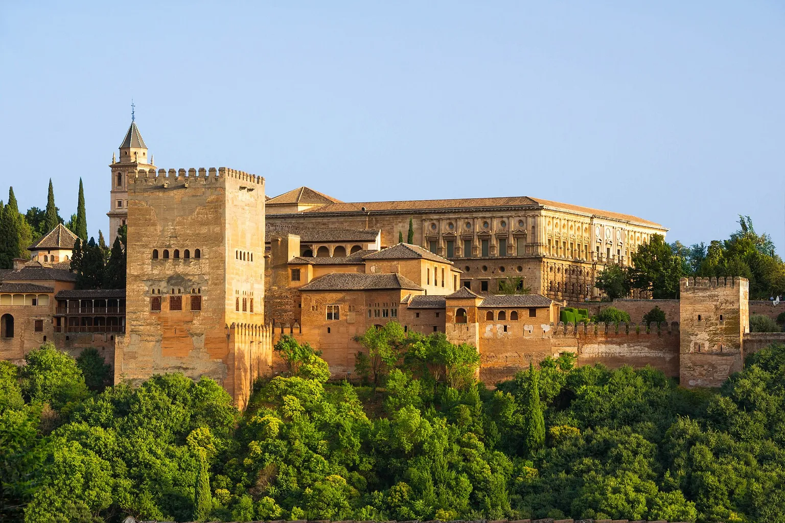 Alhambra horaires : planifier votre parcours selon les créneaux